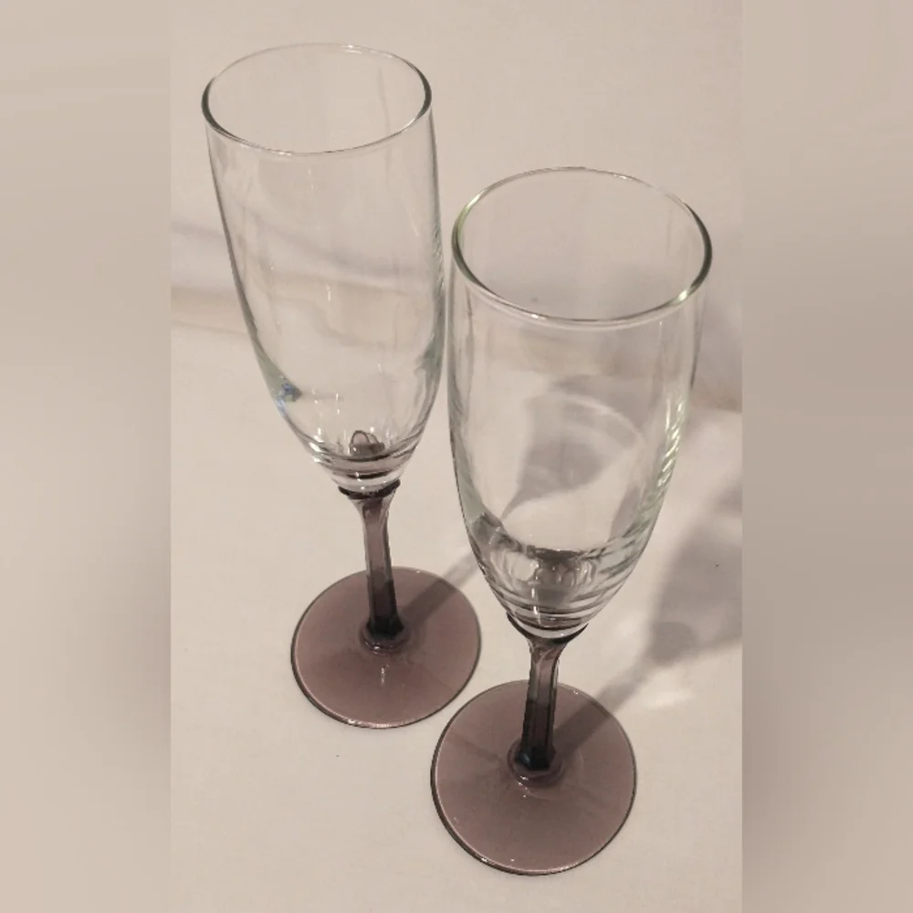 Pair of Domaine Amethyst Stemmed Champagne Flutes - Picture 3 of 9